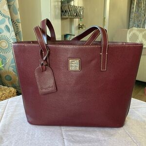 Dooney & Bourke Burgandy Leather Tote